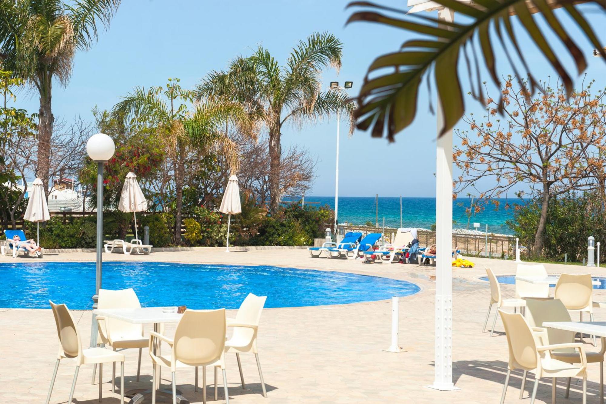 Villa Oasis Pernera Kültér fotó